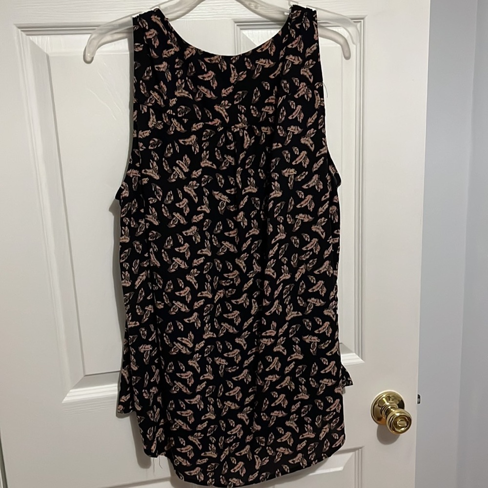 Feathered Pattern Top - image 5